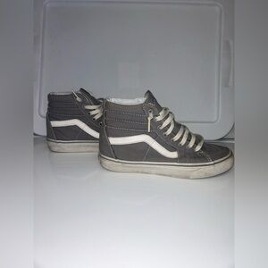 Gray Vans 🛹